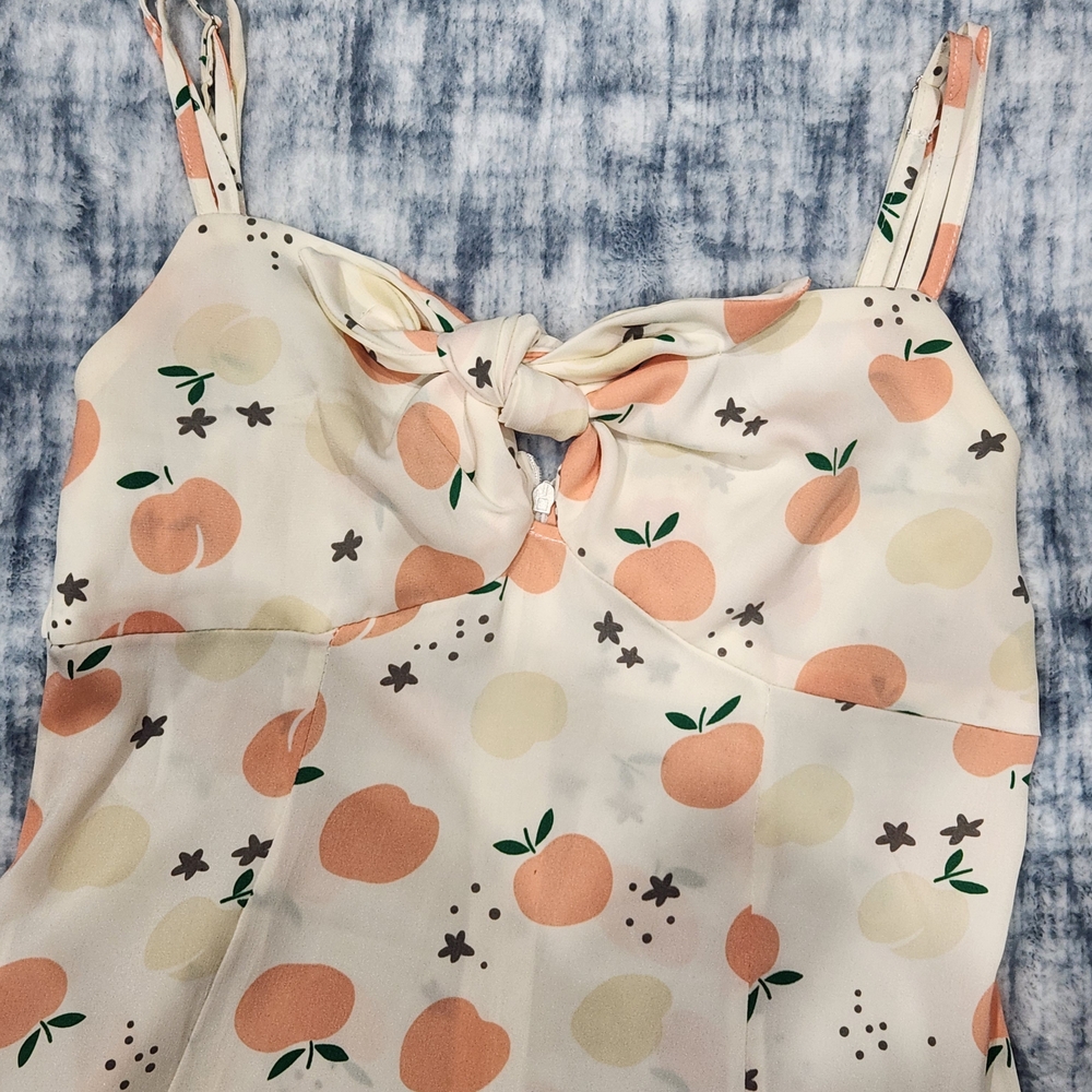Peach Print Knot Front Top